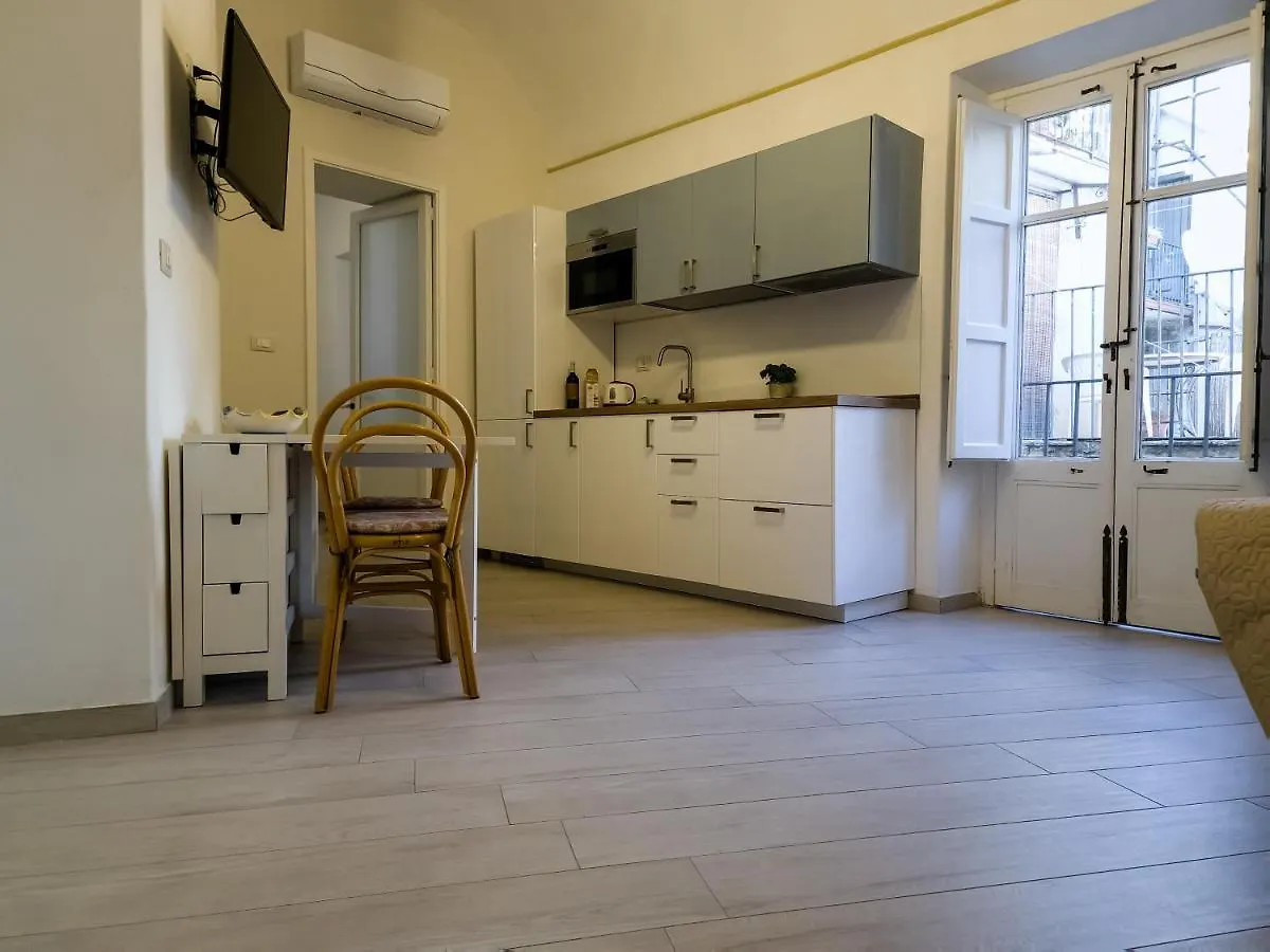 La Casa Dietro Le Quinte Apartment Catania 0*,  Italy